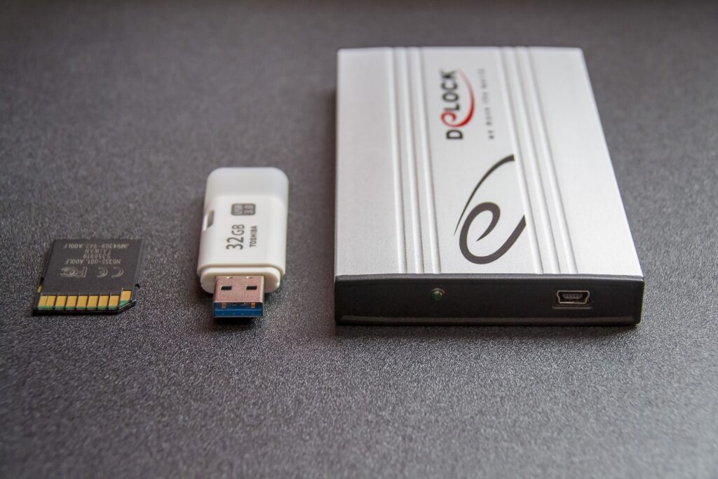 外付けハードディスク・USBメモリを利用する